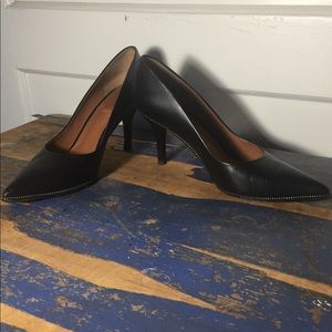 Givenchy Zipper Pumps